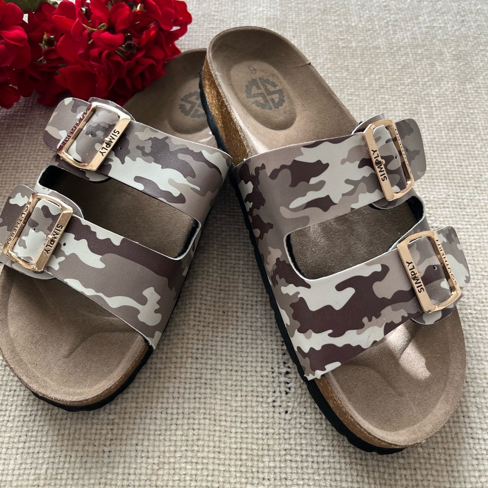 Simply Southern Camo Slip On Slide Sandals Size 6